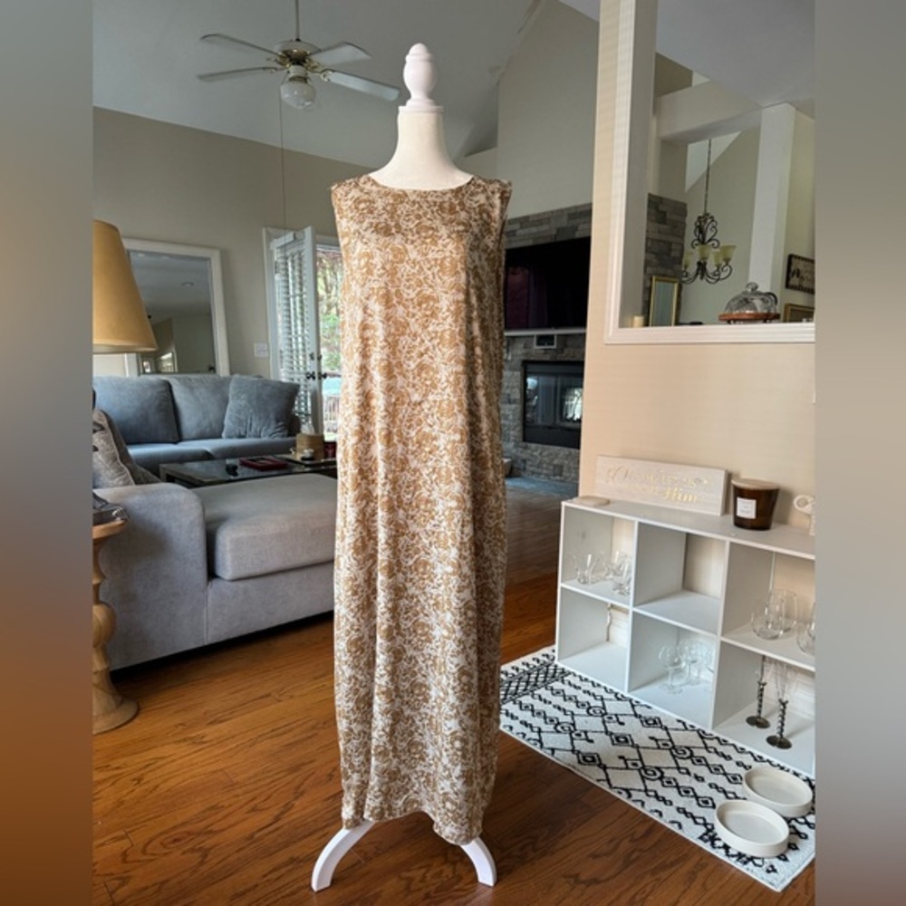 Elegant Brown Floral Maxi Dress